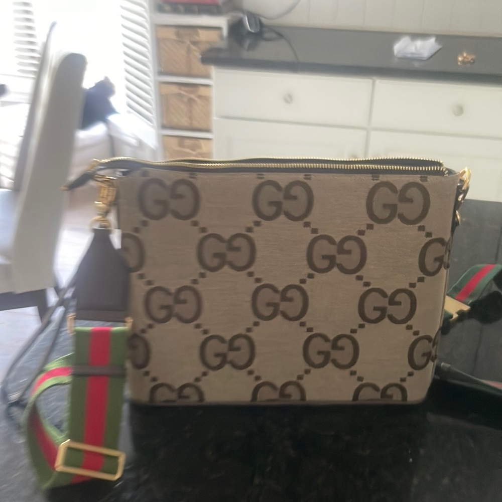 Jumbo GG messenger
